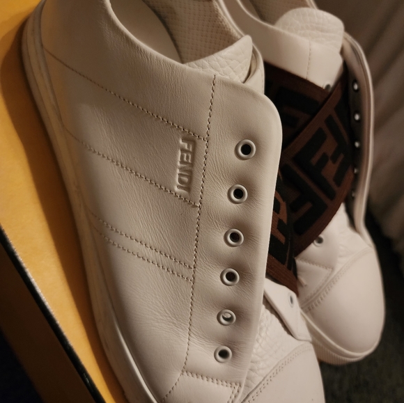 Fendi - Picture 4 of 4